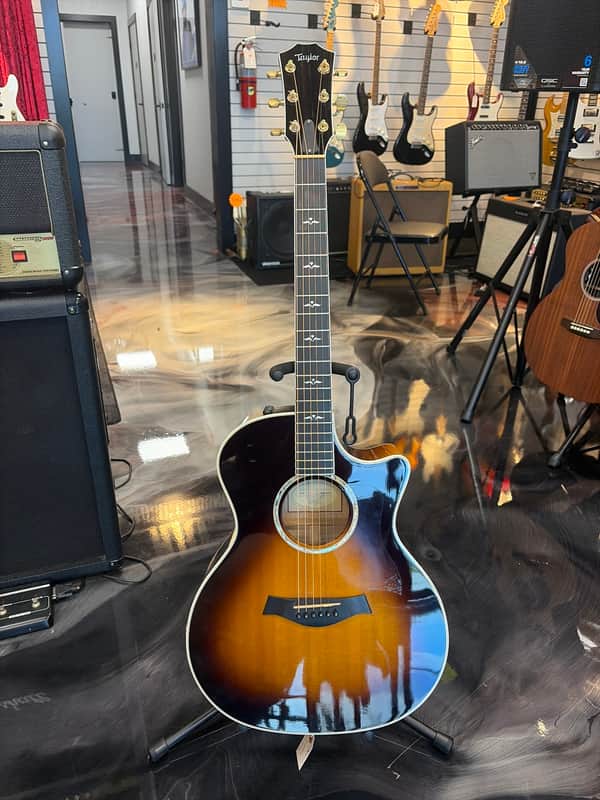 Taylor 614ce