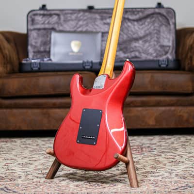 Fender American Ultra II Stratocaster | Sinister Red image 2