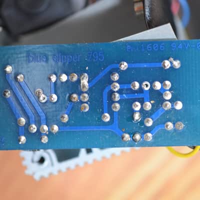 Dan Armstrong Blue Clipper Fuzz Plugin Blue image 9