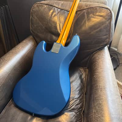Squier FSR Classic Vibe Late '60s Jazz Bass 2022 - Lake Placid Blue image 4