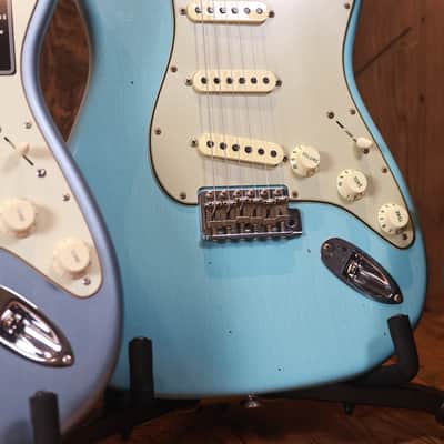 Fender Custom Shop '64 Reissue Stratocaster Journeyman Relic - Daphne Blue image 2