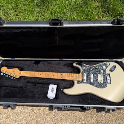 Fender US American Lone Star Stratocaster HSS with Maple Fretboard 1999 - Humbucker bridge - Shoreline Gold image 9