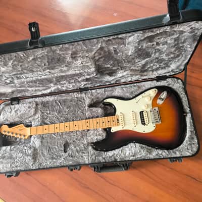 Fender American Elite Stratocaster HSS Shawbucker with Maple Fretboard 2016 - 2019 - 3-Color Sunburst image 17