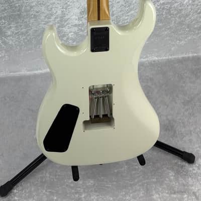 Kramer Baretta (original mid 80's neck, more recent body) guitar in aged white image 3