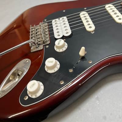 Squier Classic Vibe '70s Stratocaster HSS Electric Guitar - Walnut image 7