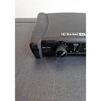 Line 6 XD-V35 - Transmitter - Good image 3
