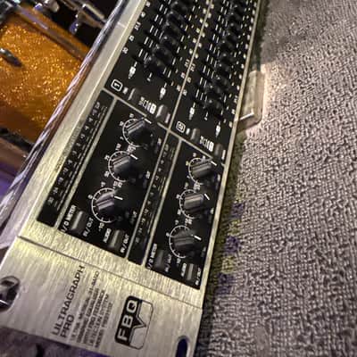 Behringer Ultragraph Pro FBQ3102 31-Band Stereo Graphic EQ 2000s - Black image 3