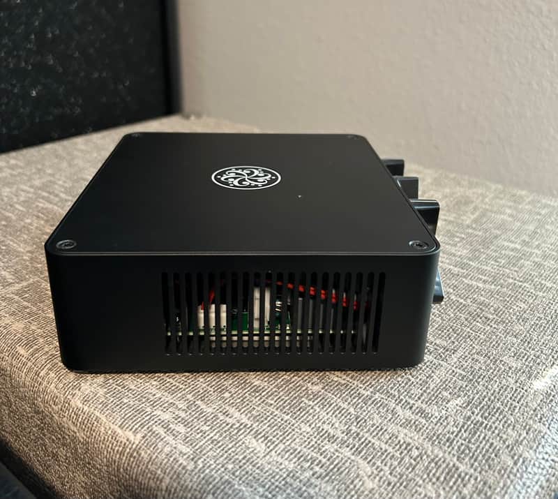 Darkglass Electronics Microtubes 200 Portable Lightweight Bass