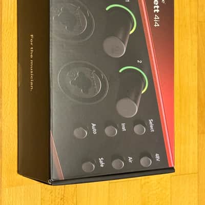 Focusrite Scarlett 4i4 4th Gen USB Audio Interface 2023 - Present - Red image 8