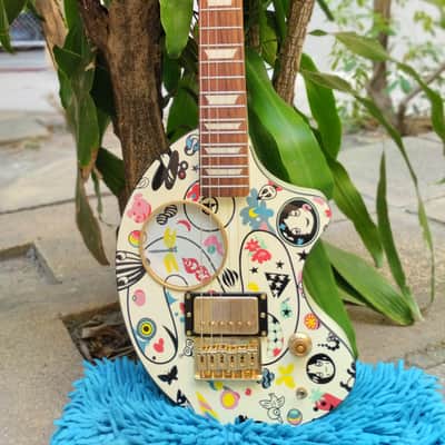 Fernandes Zo-3 Nomad Art Rock Led Zeppelin III 2000s - Jimmy Page Fernandes Zo-3 Nomad Art Rock Led Zeppelin III 2000s - Jimmy Page