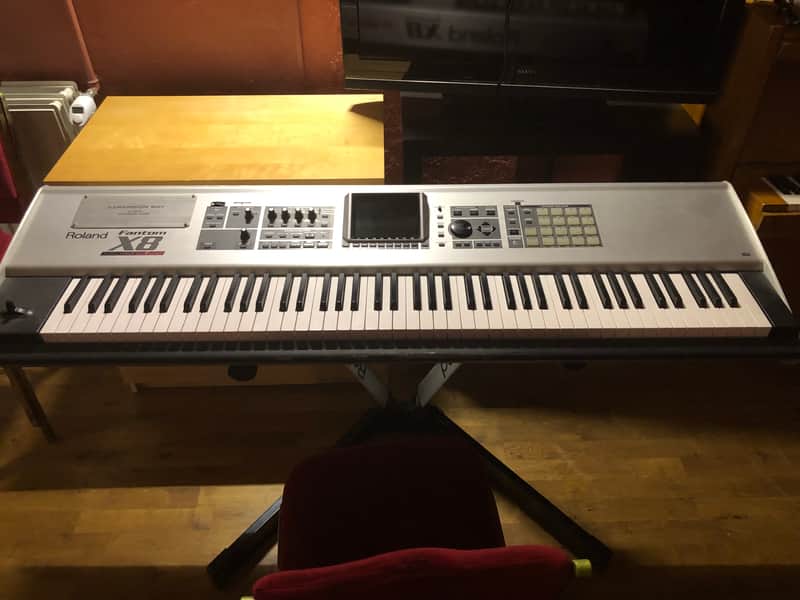 Roland Fantom-X8 Fully Weighted 88-Key Workstation Keyboard image 1