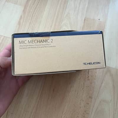 TC Helicon Mic Mechanic 2 2017 - 2021 - Red image 2