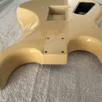 Kramer Baretta Body Modified 1985 - Cream image 18