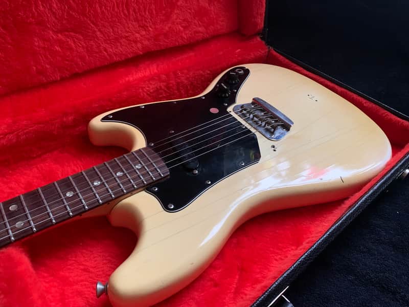 Fender Musicmaster with Original Hardcase 1978 - Olympic White