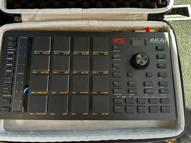 Akai MPC Studio Music Production Controller - Excellent Condition image 1