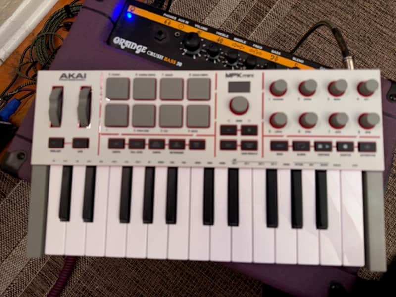Akai MPK Mini MKIII 25-Key MIDI Controller 2020 - Present - White with Black Keys image 1