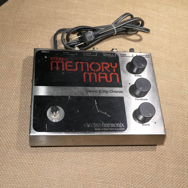 Electro-Harmonix Memory Man Analog Delay 80s Effect Pedal image 1
