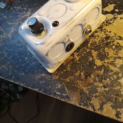 Dongeomac Meathead Fuzz in Distressed White image 5