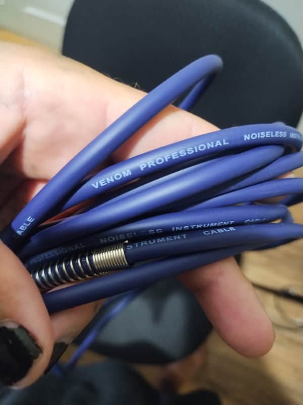Venom guitar cable image 1