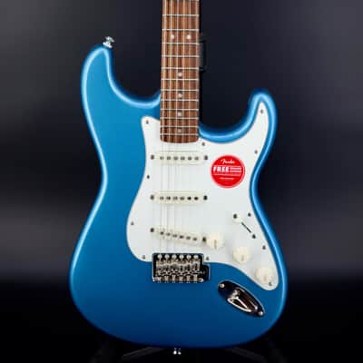 Squier Classic Vibe '60s Stratocaster with Laurel Fretboard Lake Placid Blue image 2
