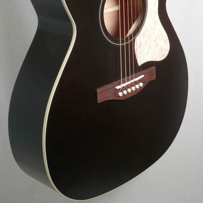 Art & Lutherie Legacy Faded Black Concert Hall Acoustic Guitar Solid Cedar Top (Model # 045563) image 6