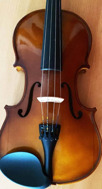 Stagg 4/4 Full-Size Violin with Bow & Case – Excellent Condition image 1
