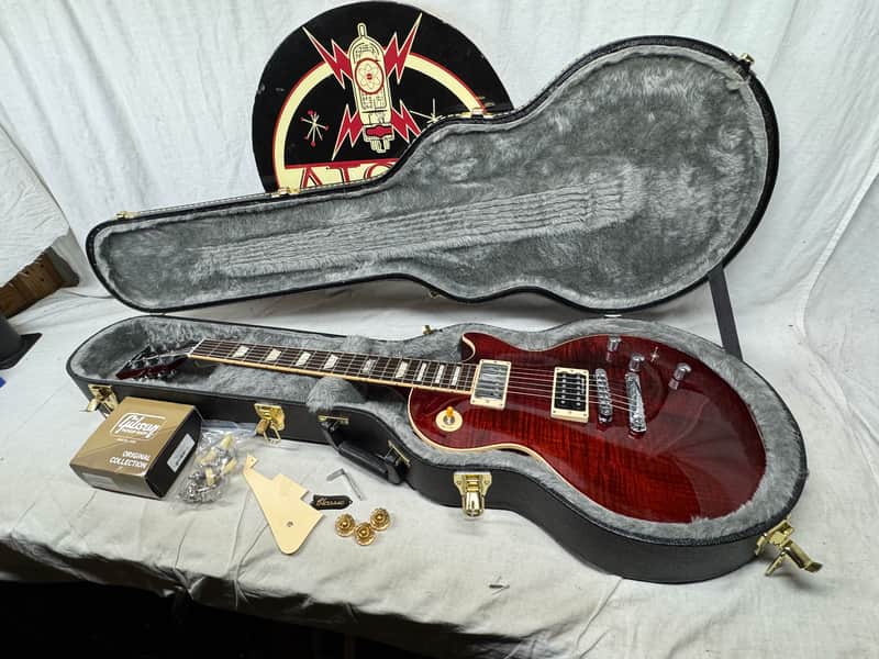 Gibson Les Paul Classic Guitar with Case 2014 image 1