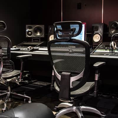 Mint Pair - Neumann KH 310 Monitors w/ Replacement Warranty + FREE pair Isoacoustic stands Bild 3