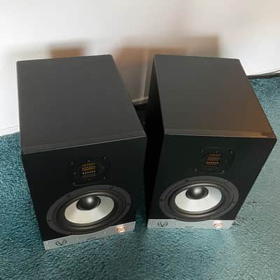 Eve Audio SC207 7" Active Studio Monitor - PAIR image 2