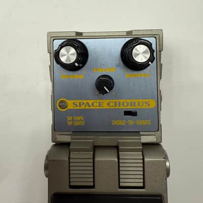 Line 6 Tone Core Space Chorus Vibrato Stereo Guitar Effect Pedal image 2