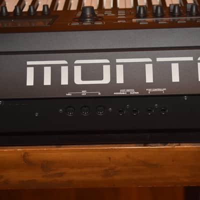 Yamaha Montage M8x 88-Key Synthesizer  Black image 10