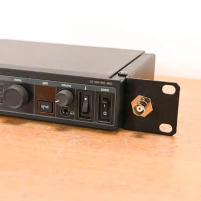 Shure PSM 900 Wireless IEM System L6 Band: 656-692 MHz (NO POWER SUPPLY) CG0153R image 2