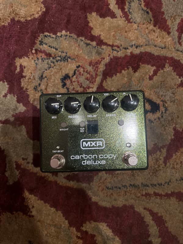 MXR M292 Carbon Copy Deluxe Analog Delay 2017 - Present - Green image 1
