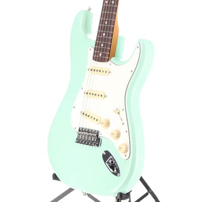 Fender Certified Pre-Owned Vintera II '70s Stratocaster, Rosewood Fingerboard, Surf Green (O5) (30569) image 3