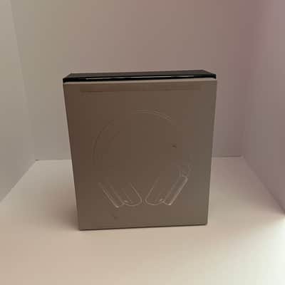 Bang & Olufsen Beoplay H100 Wireless Active Noise Cancelling Over-Ear Headphones image 6