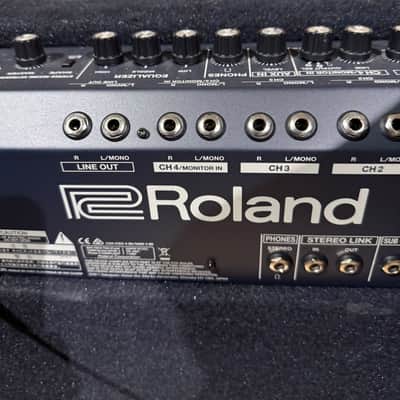 Roland KC-400 keyboard amplifier. 150 watts with 12” speaker, horn tweeter, 4-channel mixer, XLR mic 2018 - Black image 5