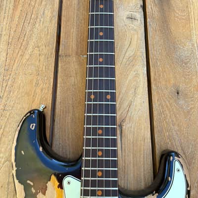 Fender Mike McCready Signature Stratocaster 2023 - Present - 3-Color Sunburst Relic image 5