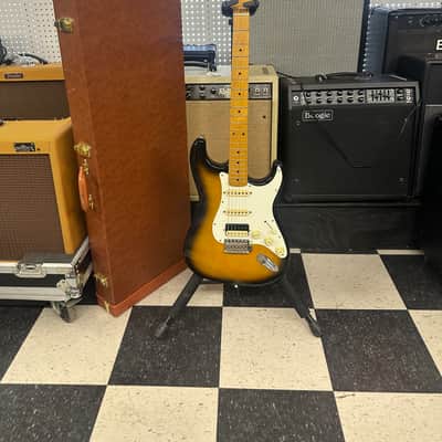 Fender JV Modified '50s Stratocaster HSS 2022 - 2024 - 2-Tone Sunburst image 4