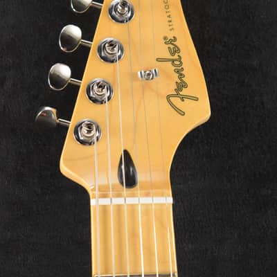 Mint Fender Player II Stratocaster Rallye Orange Maple Fingerboard image 5