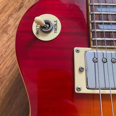 K-ON! Rare Yui Hirasawa Single Cutaway Heritage Cherry Sunburst. Super Rare Anime! image 4
