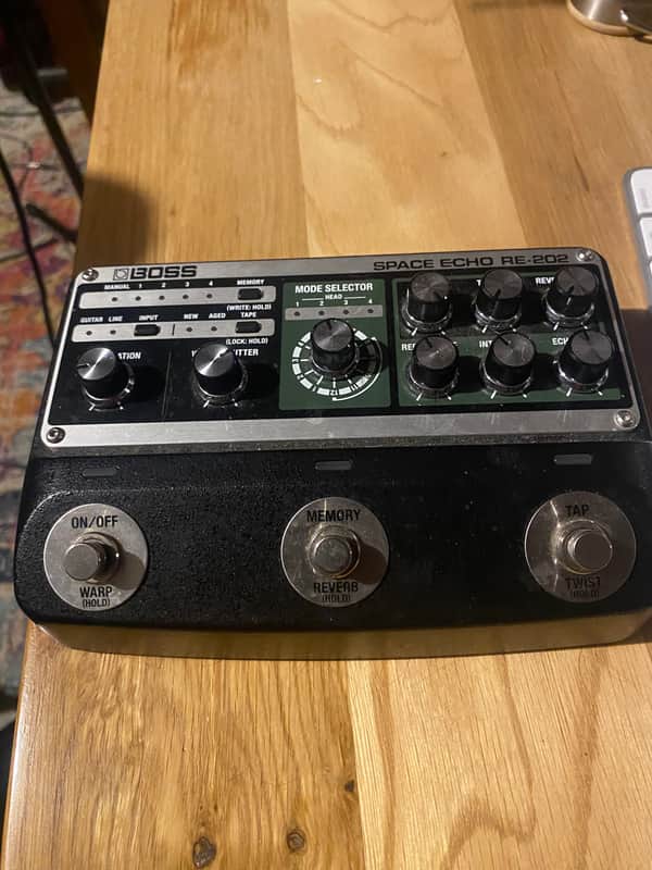 Boss RE-202 Space Echo