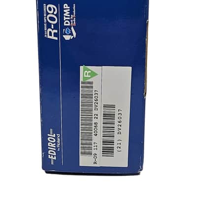 Roland Edirol R-09 24-Bit Wave/MP3 Portable Voice Recorder Complete Japan image 13