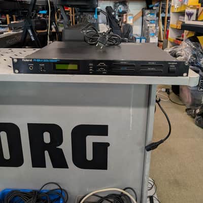 Roland R8M