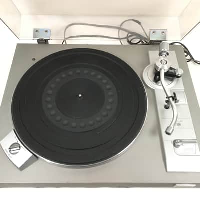 Toshiba Vintage Belt Drive Turntable Model SR-230 image 4