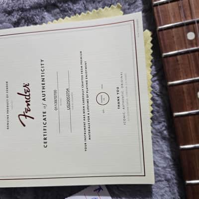 Fender American Professional II Jazzmaster with Rosewood Fretboard 2020 - Present - 3-Color Sunburst image 2