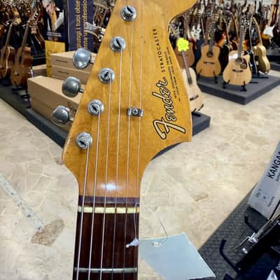 Fender STRATOCASTER SUNBURST 1965 image 2