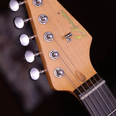 Dhatarattha SSS Strat-Style – Surf Blue Nitro Relic image 7