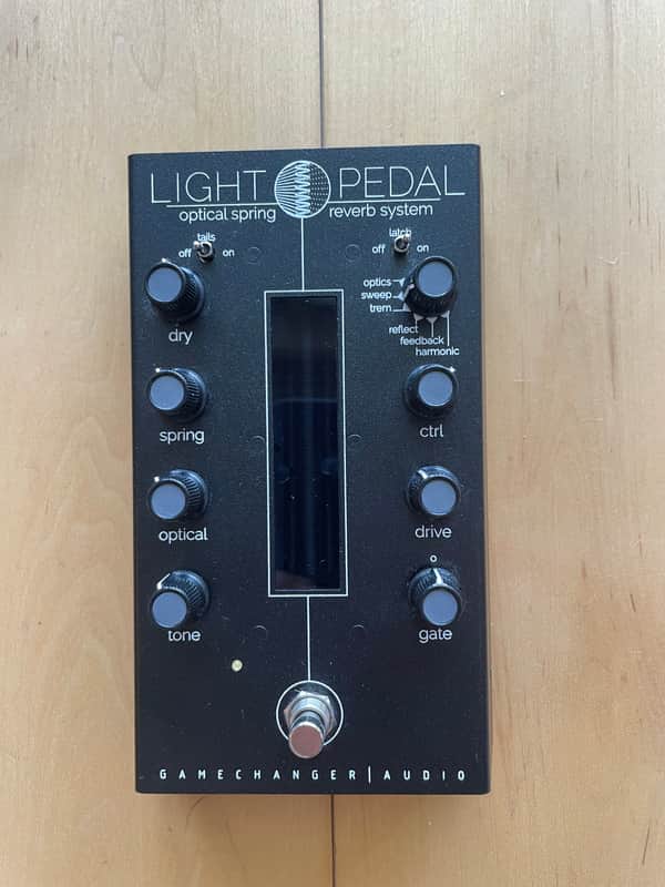 Gamechanger Audio  Light Pedal Optical Spring Reverb 2020 - Black image 1