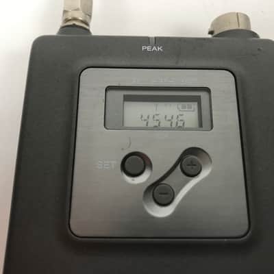 Sony WRT-8B Compact UHF Body-Pack Transmitter (42/44) 638.125-661.875 MHz image 2