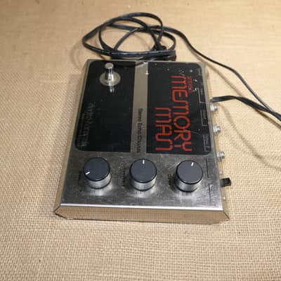Electro-Harmonix Memory Man Analog Delay 80s Effect Pedal image 2